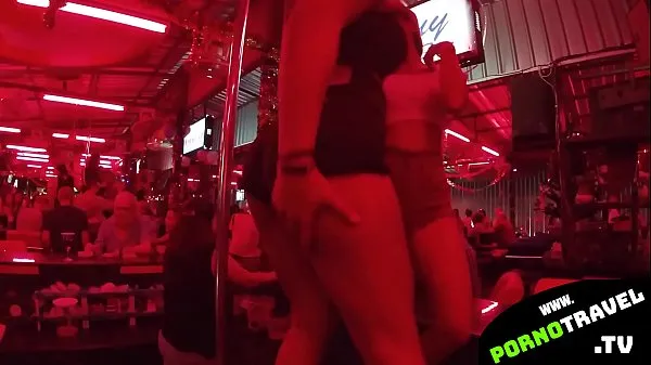 최고의 Asian bar girl dancing 멋진 비디오