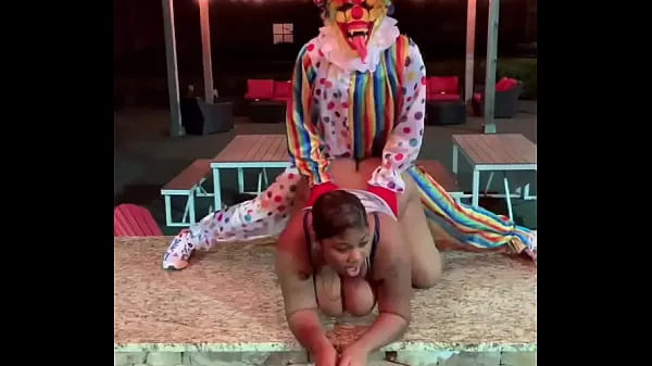 Beste Gibby The Clown invents new sex position called “The Spider-Man coole video's
