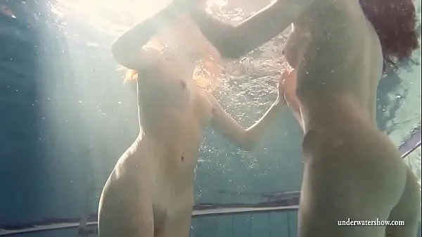 Najlepšie Mia and Petra undress eachother in the swimmingpool skvelých videí