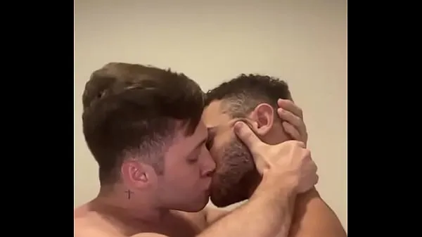 Najboljši Big kiss kul videoposnetki