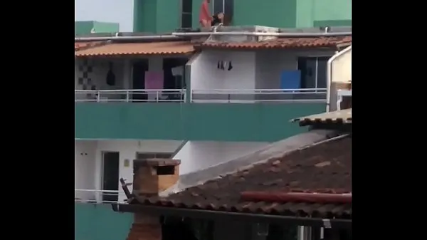 วิดีโอที่ดีที่สุดCaught in the favelaเจ๋ง