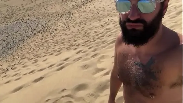 วิดีโอที่ดีที่สุดPublic hand job at Maspalomas dunesเจ๋ง