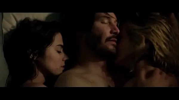 Bedste Ana de Armas and Lorenza Izzo sex scene in Knock Knock HD Quality seje videoer
