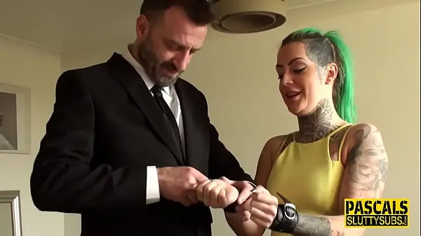 최고의 Blindfolded and bound tattooed sub throated 멋진 비디오