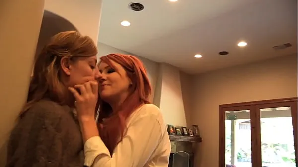 أفضل redhead MILF lesbian مقاطع فيديو رائعة