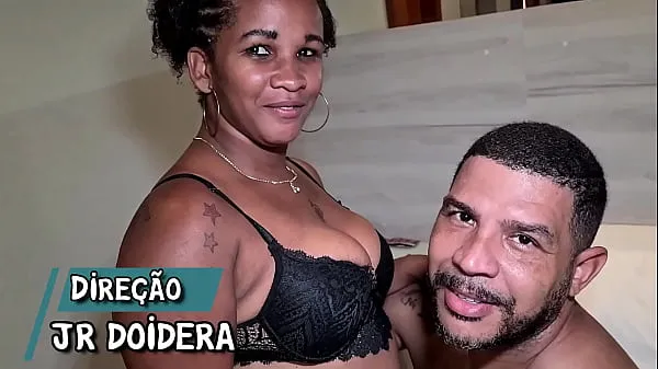 Melhores vídeos Brazilian Milf black girl doing porn for the first time made anal sex, double pussy and double penetration on this interracial threesome - Trailler - Full Video on Xvideos RED legais