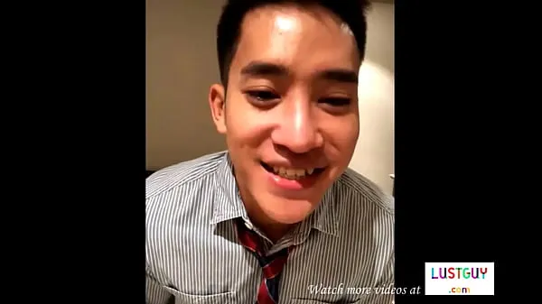 Beste I chat with a handsome Thai guy on the video call coole video's