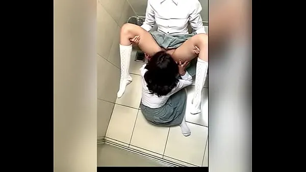 Video Two Lesbian Students Fucking in the School Bathroom! Pussy Licking Between School Friends! Real Amateur Sex! Cute Hot Latinas keren terbaik