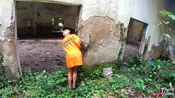 Video Sexy Prisoner Deep Sucking Dick and had Anal Sex on the Abandoned - Facial keren terbaik