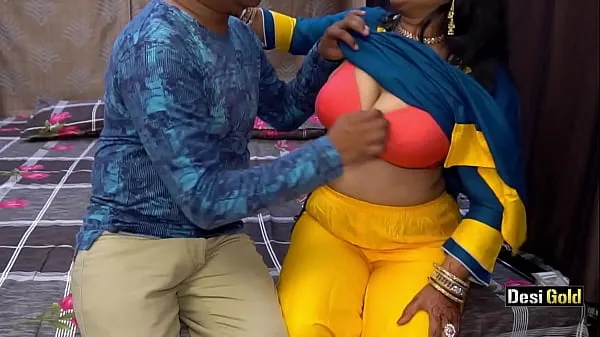 Bästa Indian Aunty Fucked For Money With Clear Hindi Audio coola videor