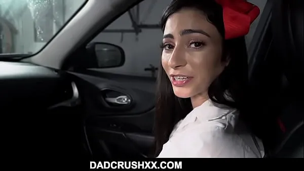 En iyi step Dad Lifts Up Teen Daughter's Skirt After class- Jasmine Vega harika Videolar