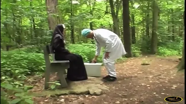 Τα καλύτερα At the cemetery, a nun doesn't let herself be begged to get fucked by a passing doctor δροσερά βίντεο