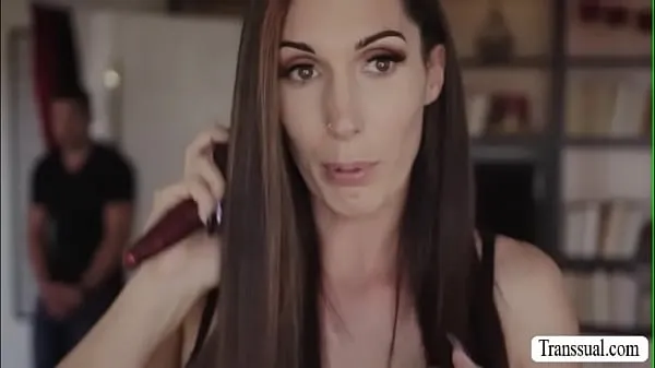 أفضل Stepson bangs the ass of her trans stepmom مقاطع فيديو رائعة
