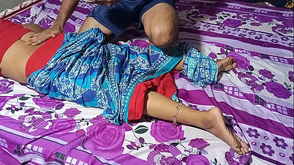 Video Friend's mom fucks pussy under the pretext of back massage - XXX Sex in Hindi sejuk terbaik