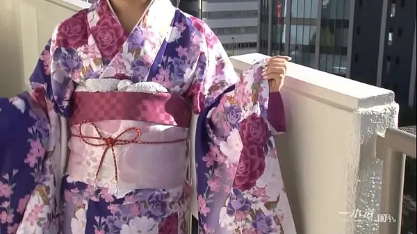 Les meilleures vidéos Rei Kawashima Présentation d'un nouveau travail de "Kimono", une catégorie spéciale de la série de collection de modèles populaires car il s'agit d'un seijin-shiki 2013 ! Rei Kawashima appar sympas