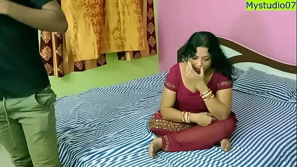 Bedste Indian Hot xxx bhabhi having sex with small penis boy! She is not happy seje videoer
