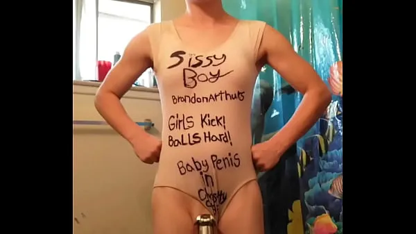 Die besten Brandon Arthurs Schwanzlutscher-Schwuchtel im Ballerina-Trikot Fresno, Kalifornien, ausgesetzt coolen Videos