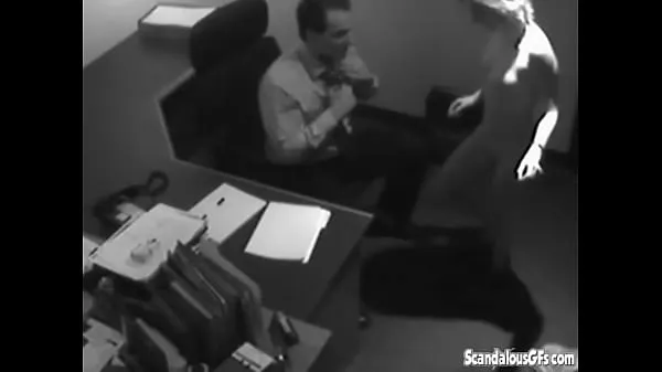 Najboljši Blonde Secretary Blowjob her boss big dick kul videoposnetki