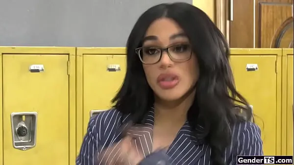 Τα καλύτερα Big boobs tgirl teacher Eva Maxim analed δροσερά βίντεο
