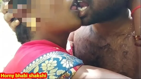 최고의 Sexy tamil teen Training in Forest with kissing fingering and fucking with Stranger 멋진 비디오