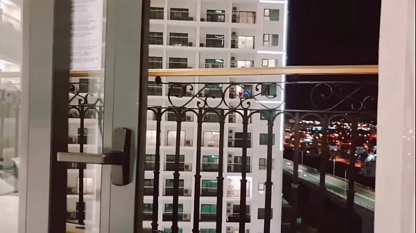 Les meilleures vidéos Seojin Kwon] Masturbating naked on the balcony at the hotel across the street sympas
