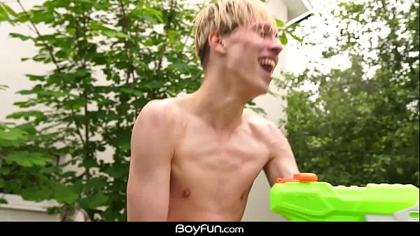Best Boyfun - Hot Twink Threesome Afternoon Fuck Fest kule videoer