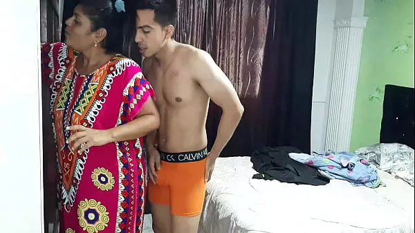 En iyi I love how my stepmom puts my whole cock in her mouth harika Videolar