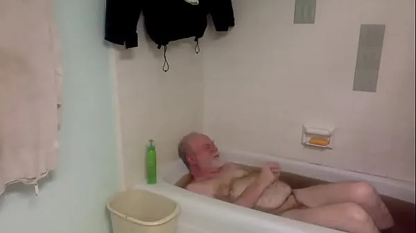 Video guy in bath keren terbaik
