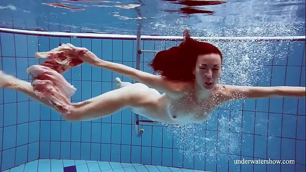 Video Martina gorgeous redhead teenie big tits swimming keren terbaik