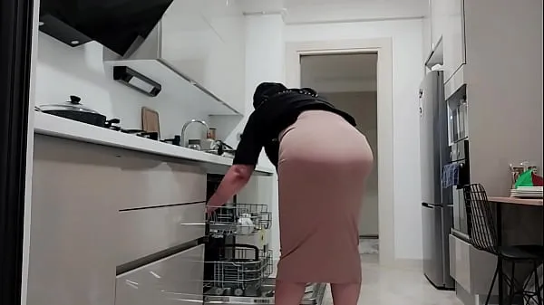 Parhaat my stepmother wears a skirt for me and shows me her big butt hienot videot