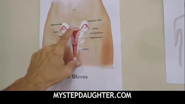 Beste Teaching My Stepdaughter About Male Parts- Leia Rae coole video's