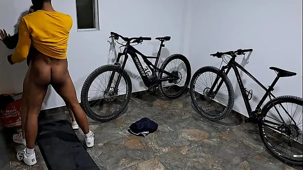 Best My sucks my dick while we are in the garage pt2 we end up fucking against the wall kule videoer