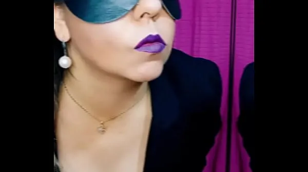 Video Gallery of a horny mature woman sejuk terbaik