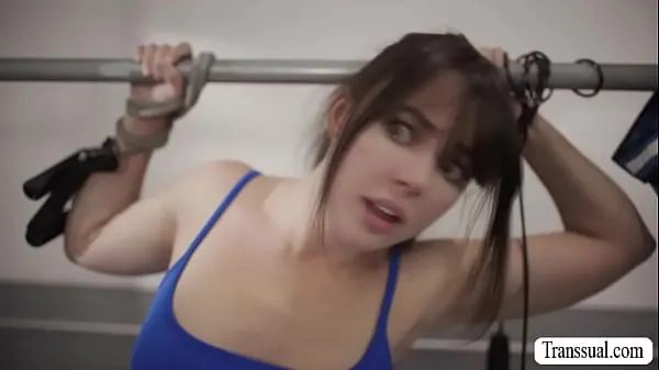 Bedste Busty Trans suck and ride gym instructors cock seje videoer