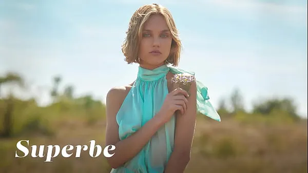 Best Ukrainian Blondie Hannah Ray Indulge In Sensual Solo Show - SUPERBE cool Videos
