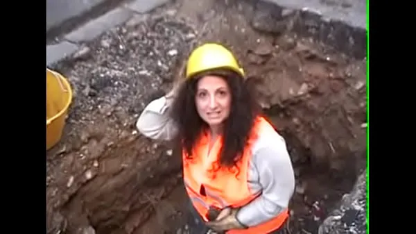 최고의 Jessica Italian Milf fuck the workers 멋진 비디오