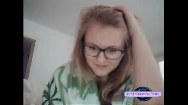 بہترین Amateur teen works her shaven hole! [free xxx cam عمدہ ویڈیوز